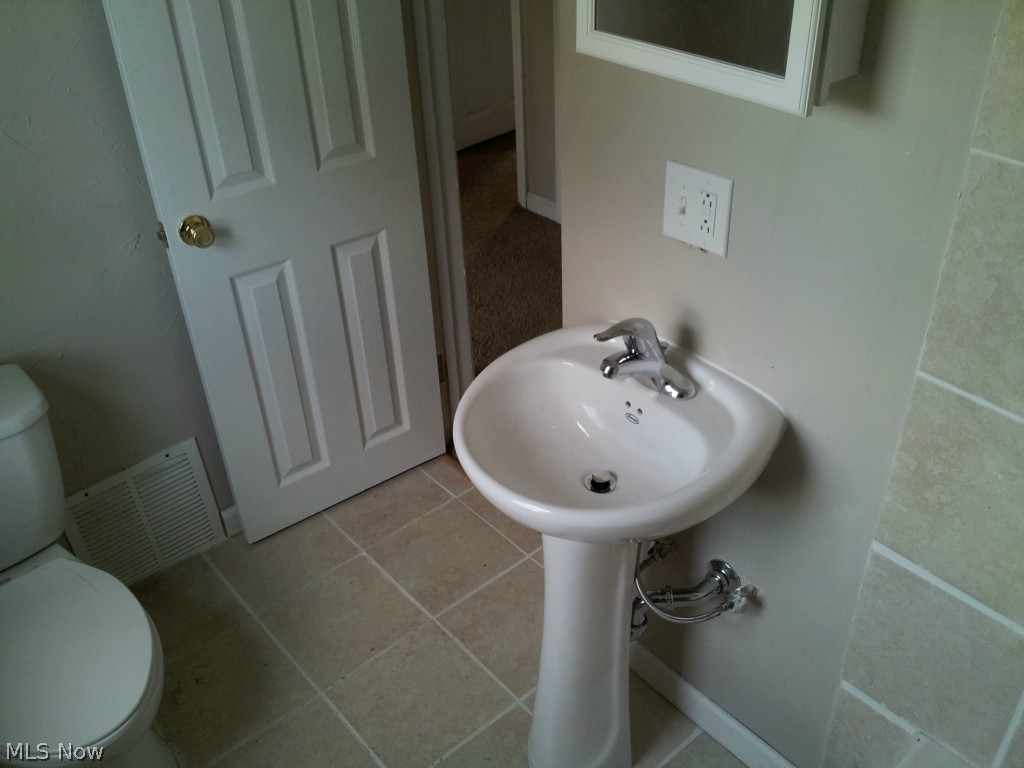 Maple Heights Land Cos - Residential Lease