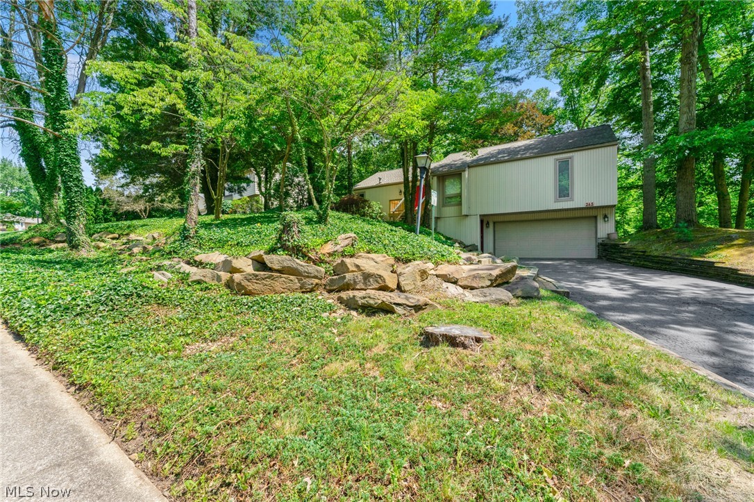 Highland Mdws 01 - Residential