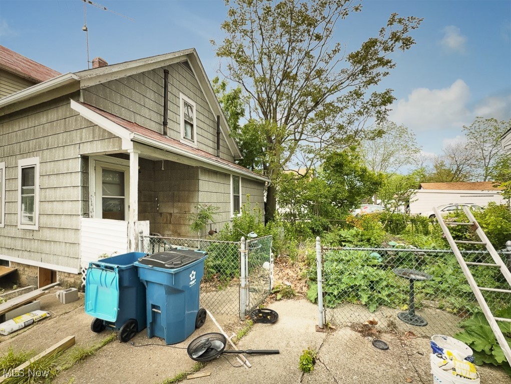 642 F Street, Lorain, Ohio image 9