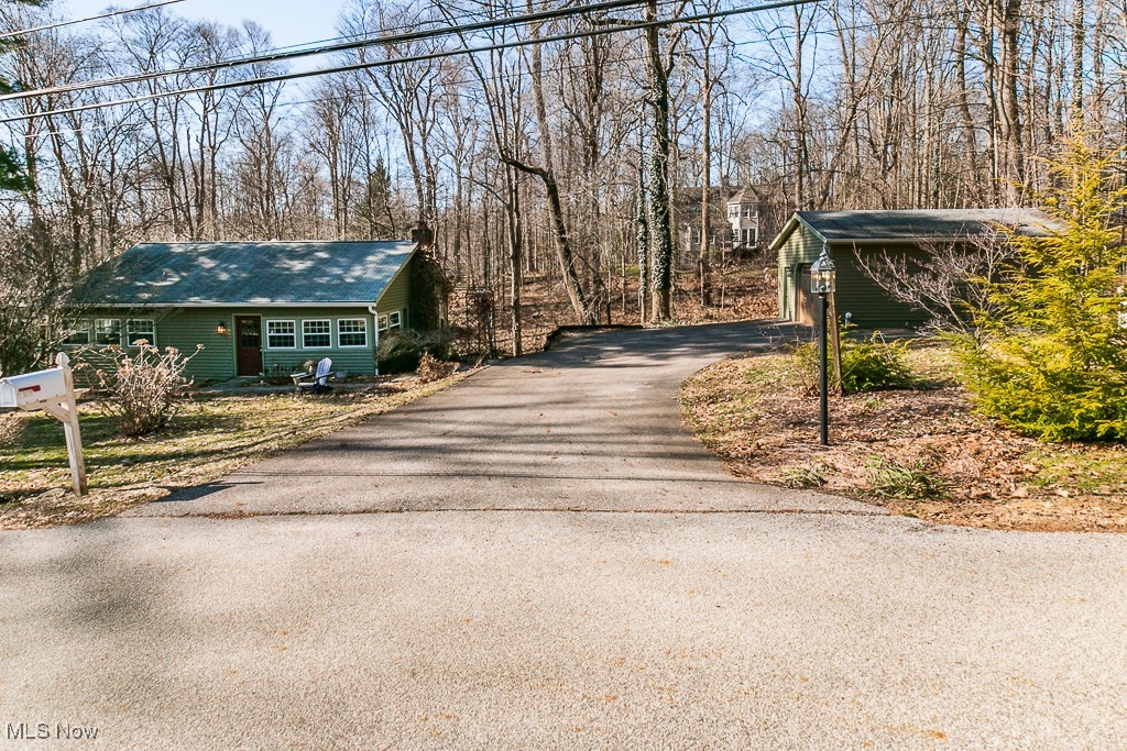 11682 Basswood Road, Chardon, Ohio image 2