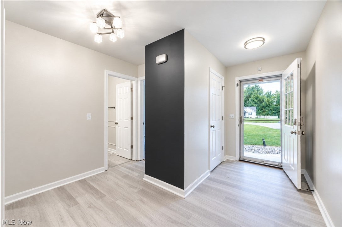 1393 Cross Cove