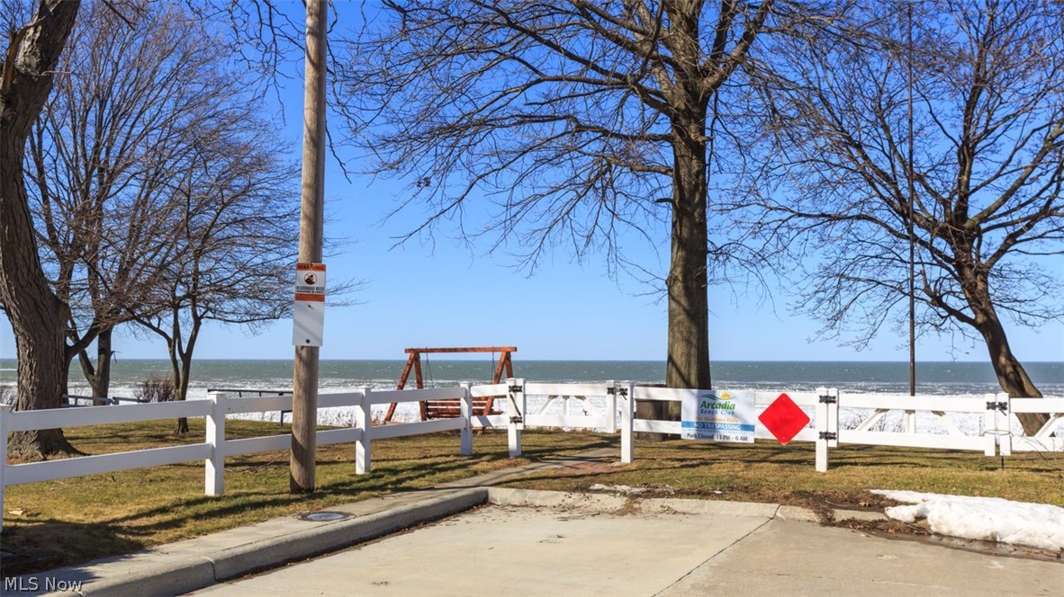 Arcadia Realty Companys Erie - Residential