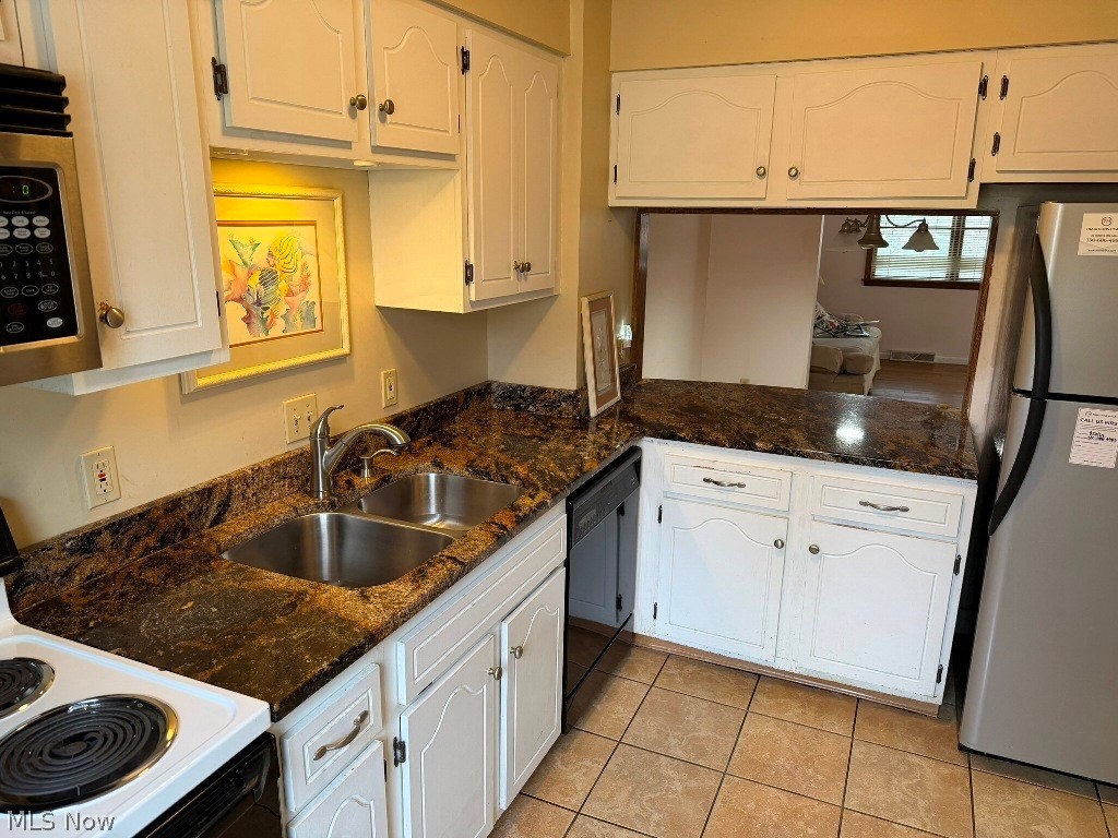 Oakmont Estate Condo - Residential