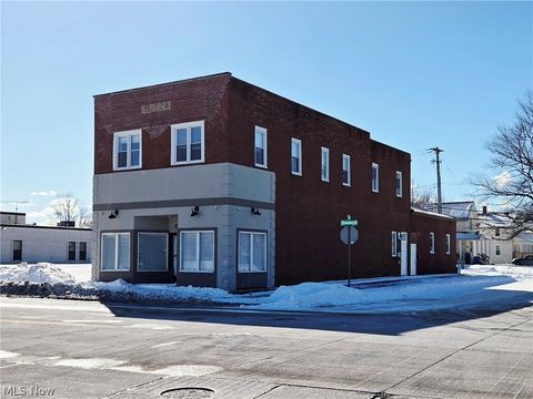 1302 Broadway Avenue Lorain OH 44052