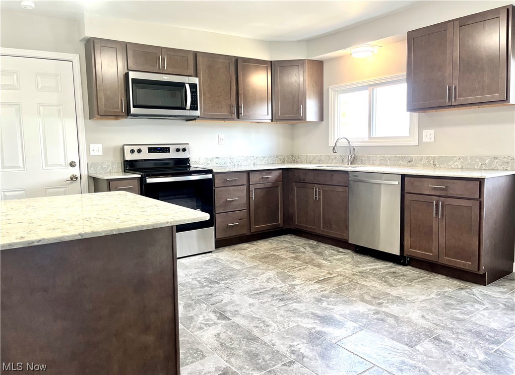 Sandusky Bus Mens Associ - Residential