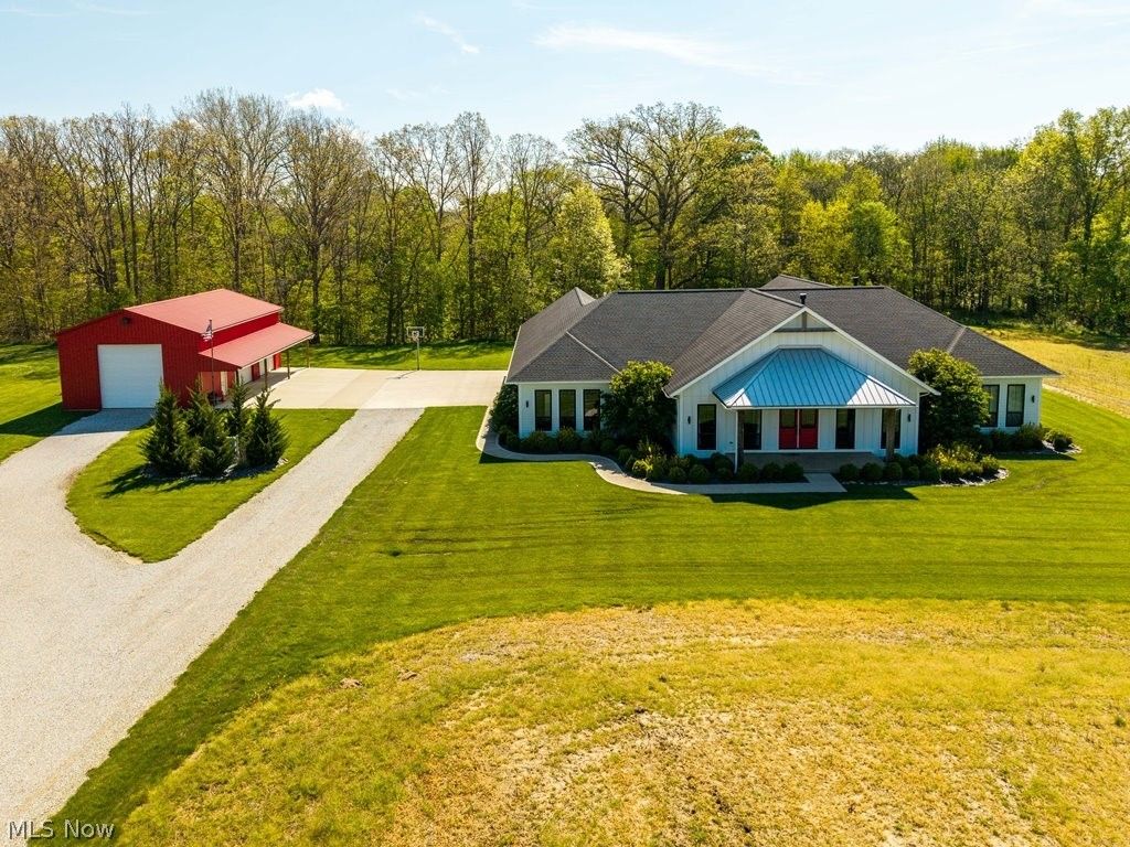 Photo of 20935 Indian Hollow Road, Wellington, OH 44090 (MLS # 5208900)