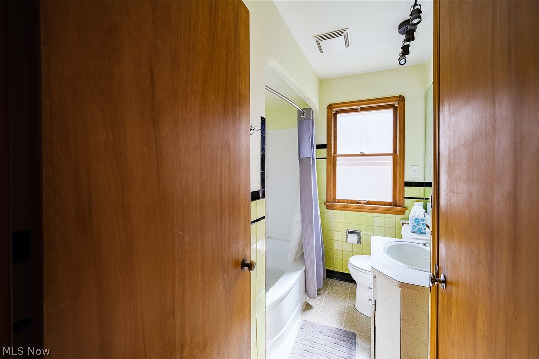 Ridgewood Gardens Anx - Residential