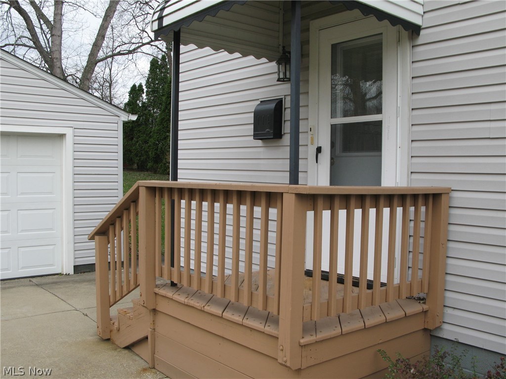 Louis Stile Sub - Residential