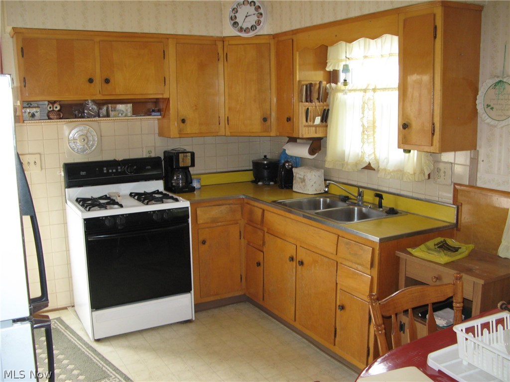 Louis Stile Sub - Residential