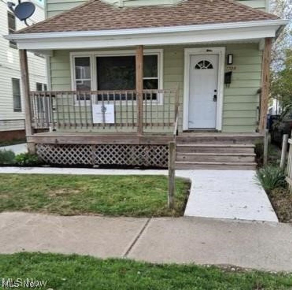 Photo of 7728 Colgate Avenue, Cleveland, OH 44102 (MLS # 5199524)