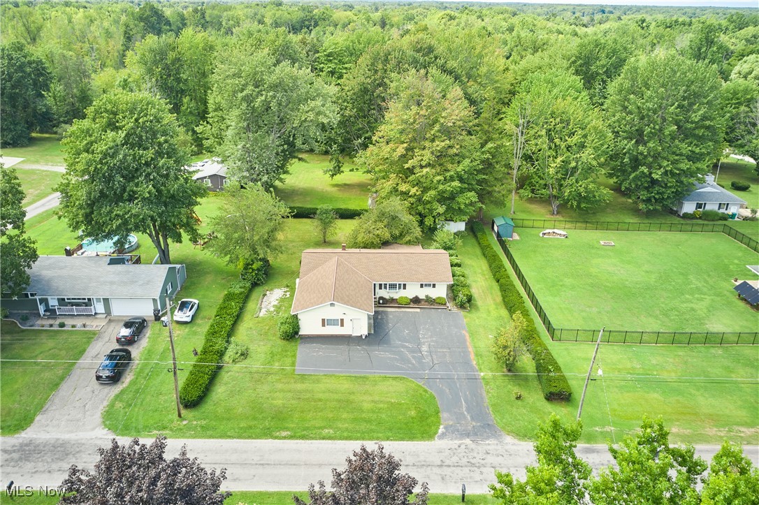 Geneva, Ohio 44041, United States, 4 Bedrooms Bedrooms, ,2 BathroomsBathrooms,Residential,Pending,198605