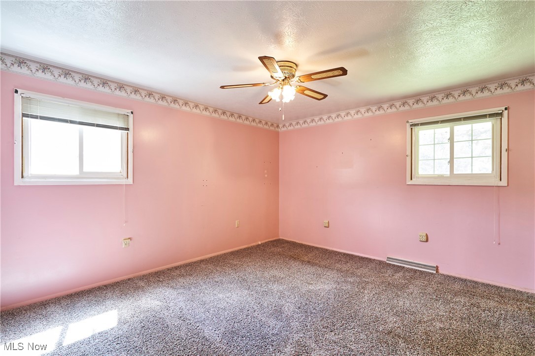 Geneva, Ohio 44041, United States, 4 Bedrooms Bedrooms, ,2 BathroomsBathrooms,Residential,Pending,198605