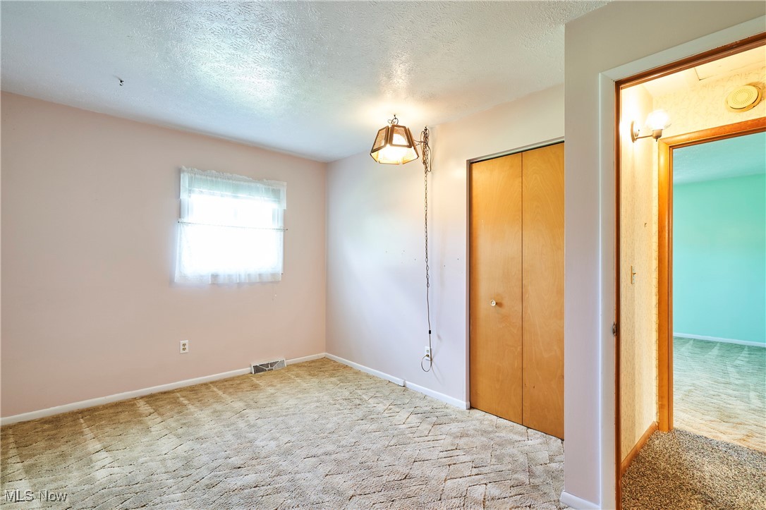 Geneva, Ohio 44041, United States, 4 Bedrooms Bedrooms, ,2 BathroomsBathrooms,Residential,Pending,198605