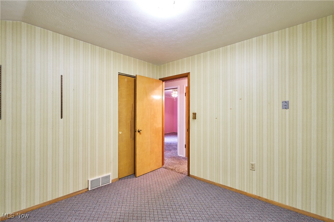 Geneva, Ohio 44041, United States, 4 Bedrooms Bedrooms, ,2 BathroomsBathrooms,Residential,Pending,198605