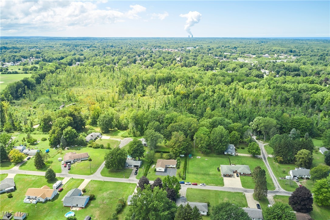 Geneva, Ohio 44041, United States, 4 Bedrooms Bedrooms, ,2 BathroomsBathrooms,Residential,Pending,198605