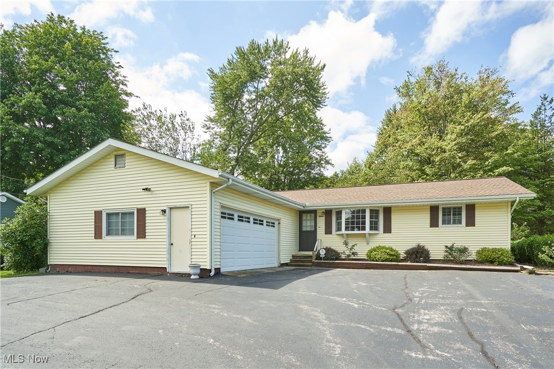 Geneva, Ohio 44041, United States, 4 Bedrooms Bedrooms, ,2 BathroomsBathrooms,Residential,Pending,198605