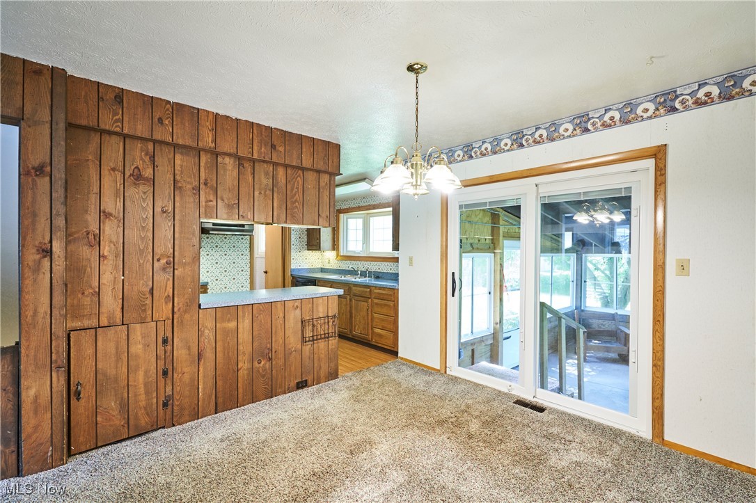 Geneva, Ohio 44041, United States, 4 Bedrooms Bedrooms, ,2 BathroomsBathrooms,Residential,Pending,198605