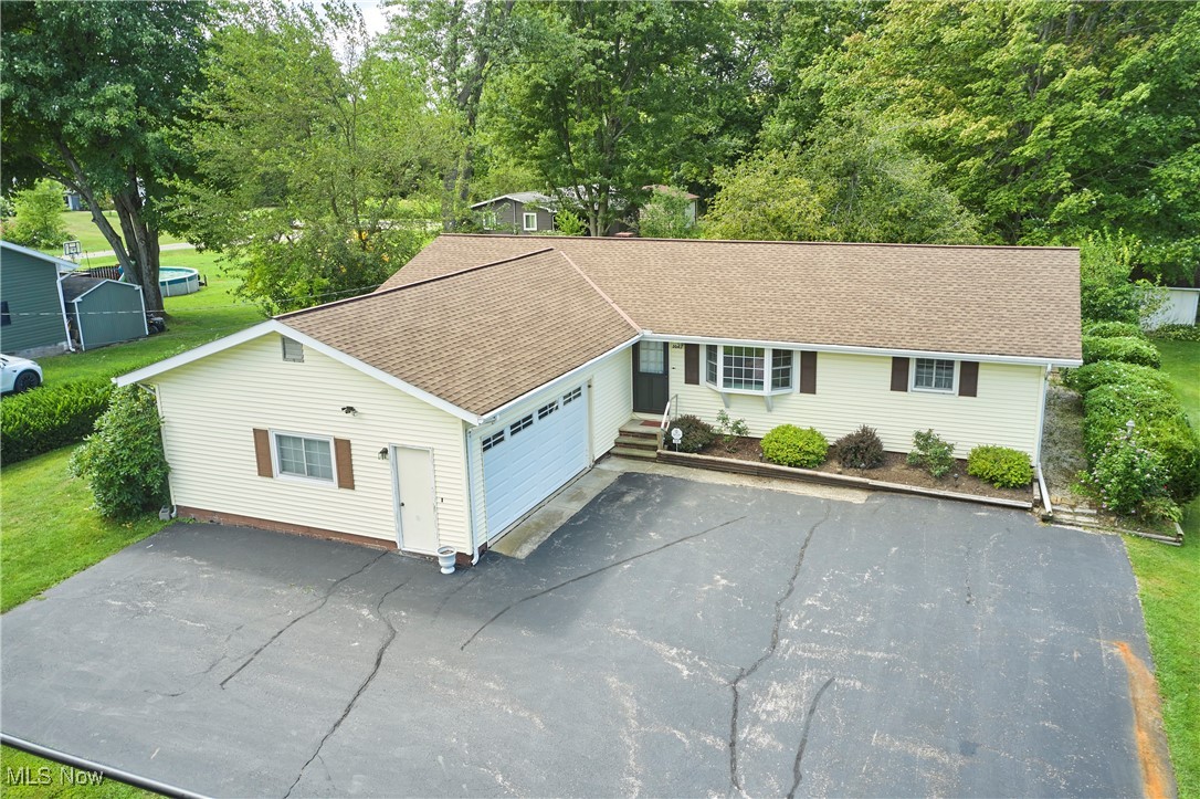 Geneva, Ohio 44041, United States, 4 Bedrooms Bedrooms, ,2 BathroomsBathrooms,Residential,Pending,198605