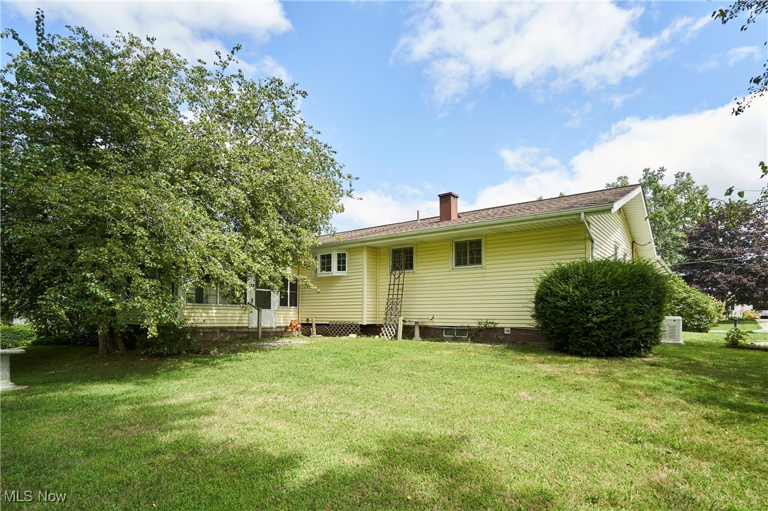 Geneva, Ohio 44041, United States, 4 Bedrooms Bedrooms, ,2 BathroomsBathrooms,Residential,Pending,198605