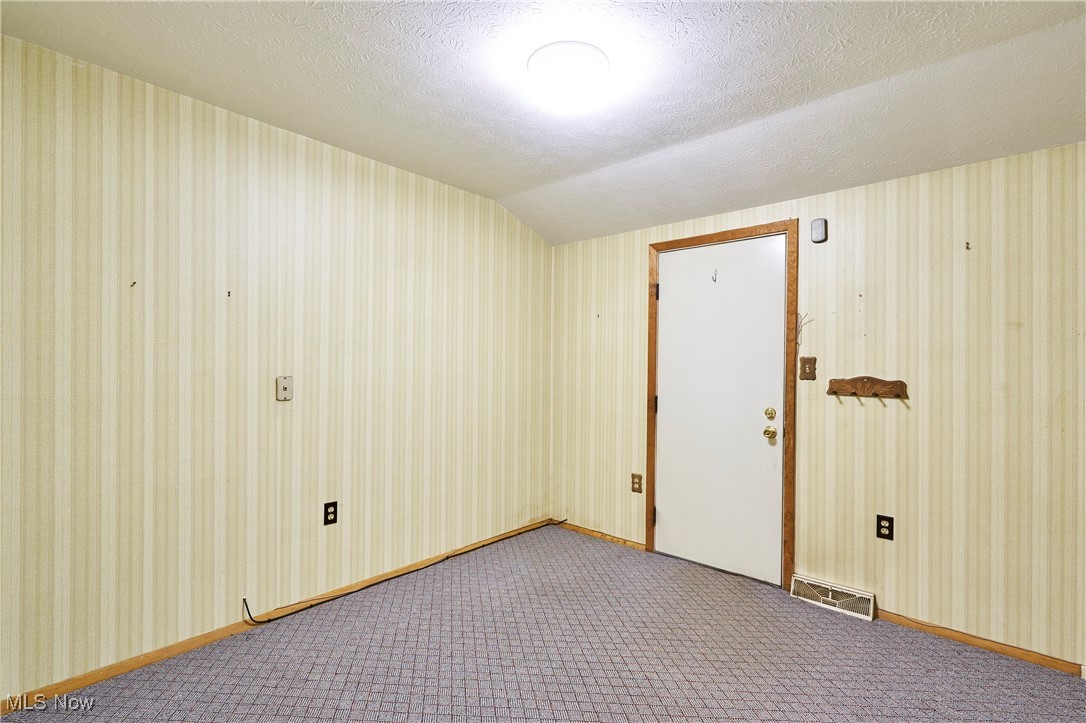 Geneva, Ohio 44041, United States, 4 Bedrooms Bedrooms, ,2 BathroomsBathrooms,Residential,Pending,198605