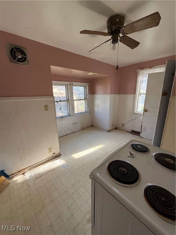 317 E 44th Street, Lorain, Ohio image 8