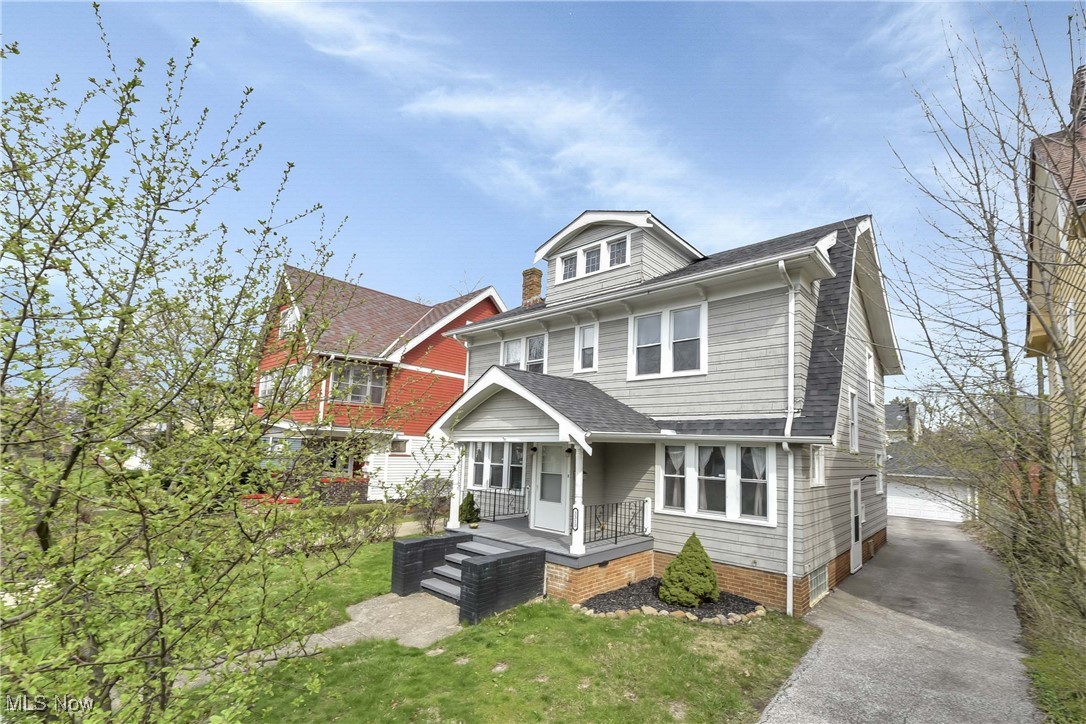 3313 E Overlook Road, Cleveland Heights, Ohio image 3