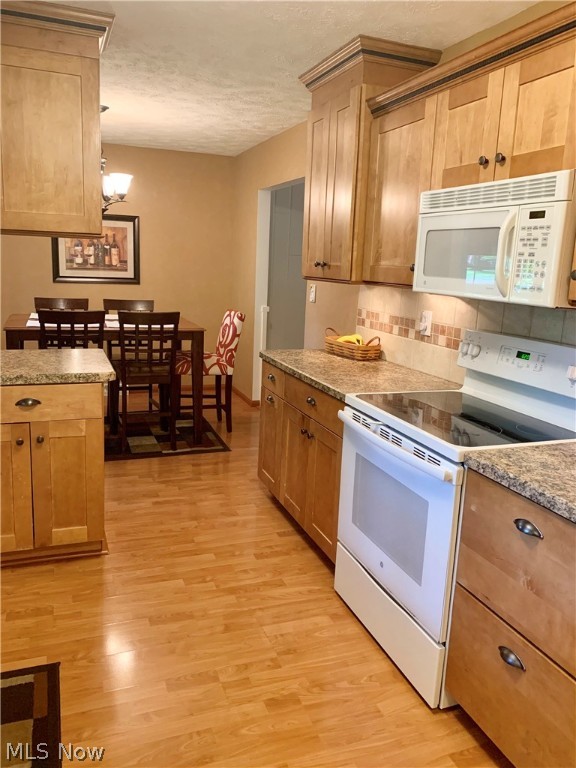 French Hollow 06 - Residential