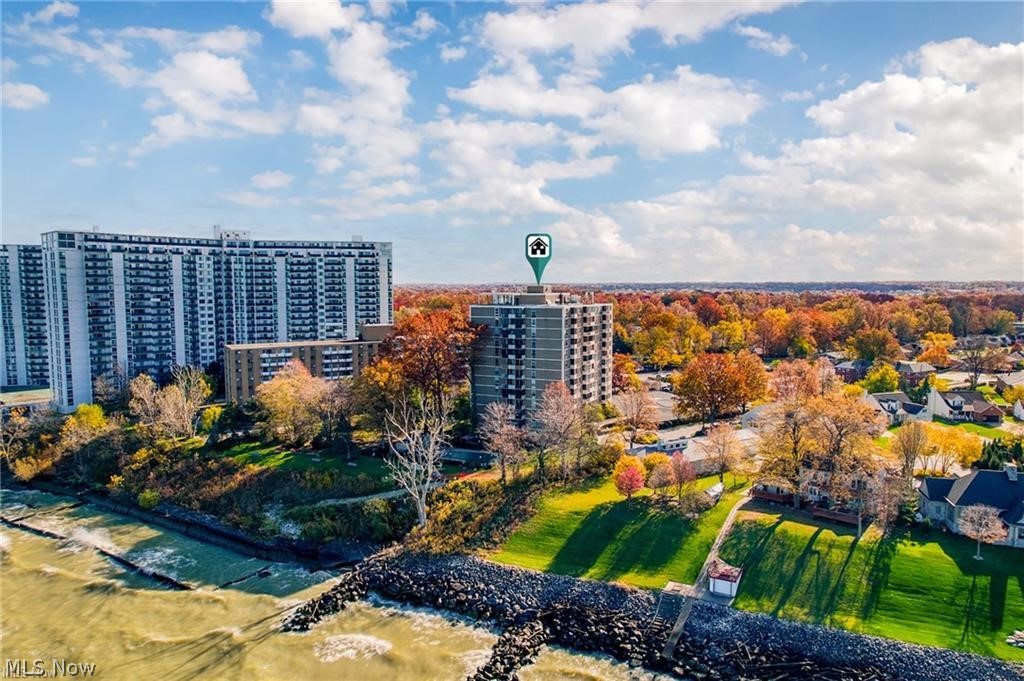 Bonneville Towers - Residential