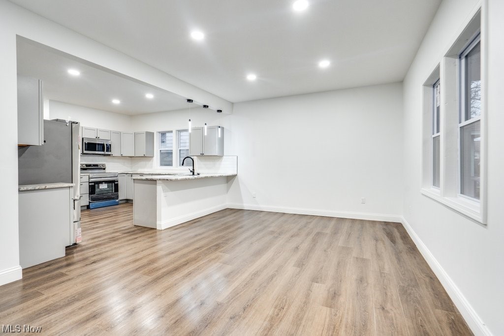 Hillcrest - Residential Income