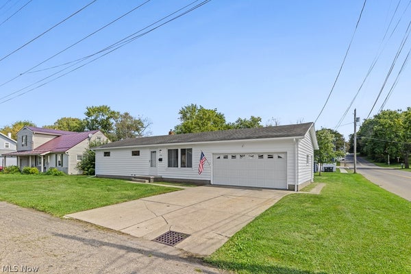 1902 ROOT AVE NE, CANTON, OH 44705 - Image 88e86a67de358eb4e4c29ff28e5157a3/4203877327