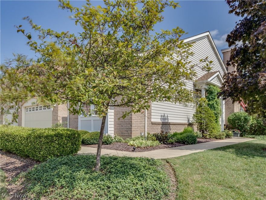 Welcome Home! Move right in to this ranch style cluster home in Stone Bridge Village in Eaton Estate. Enjoy maintenance-free living complemented by all the amenities of Eaton Estate such as pool, tennis courts, hike & bike trails, club house, etc. Features include gleaming hardwood flooring throughout, an open floor plan on both main and lower levels, an oversized living room with gas fireplace, and gourmet kitchen with granite countertops, peninsula breakfast bar and osmosis water system.  Main floor also has a dining room, office/den, sunroom, a spacious master suite with vaulted ceiling and glamour bath with double sinks, granite countertop, soaking tub, and large walk-in closet, plus a second bedroom and full bath. Lower level is a garden basement with five windows allowing for plenty of natural light. Lower level also has a large third bedroom, a half bath, a 25x25 recreation room, and two rooms for storage. This home is in a great location within walking distance to all the ameni