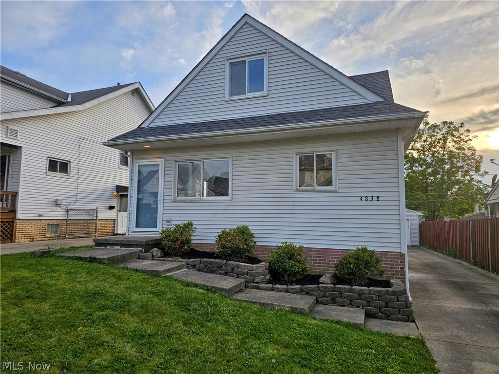 Garfield Pkwy - Residential