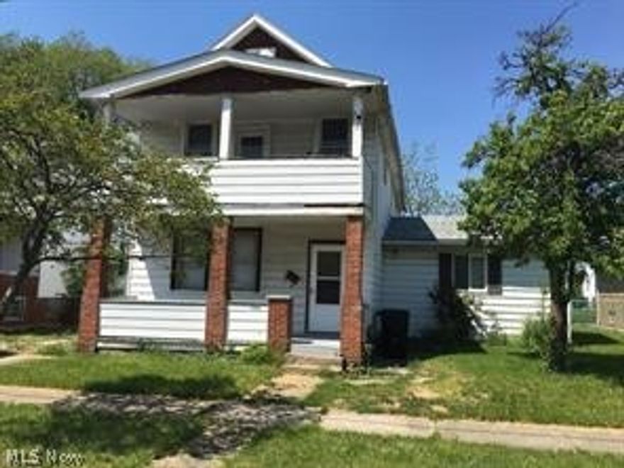 Tenant occupied, many recent interior work completed, can be purchased as part of a bulk portfolio with seller financing available.