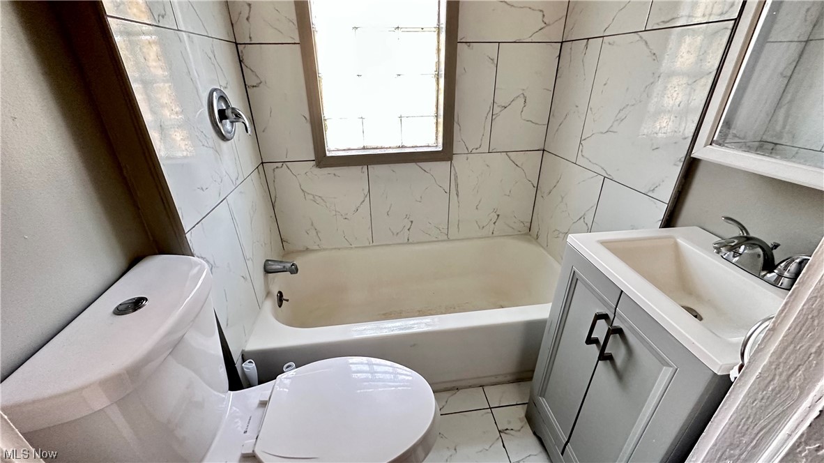 Windermere 03 - Residential Income