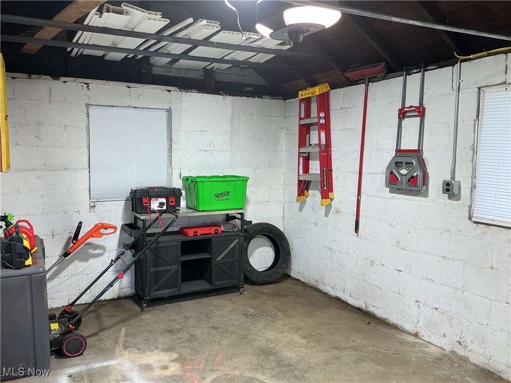 Coshocton County Agricultural - Residential