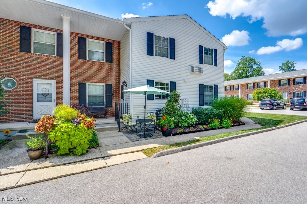 Village In T - Residential