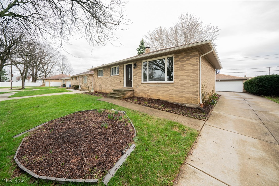 9913 Shady Lane, Cleveland, Ohio image 2