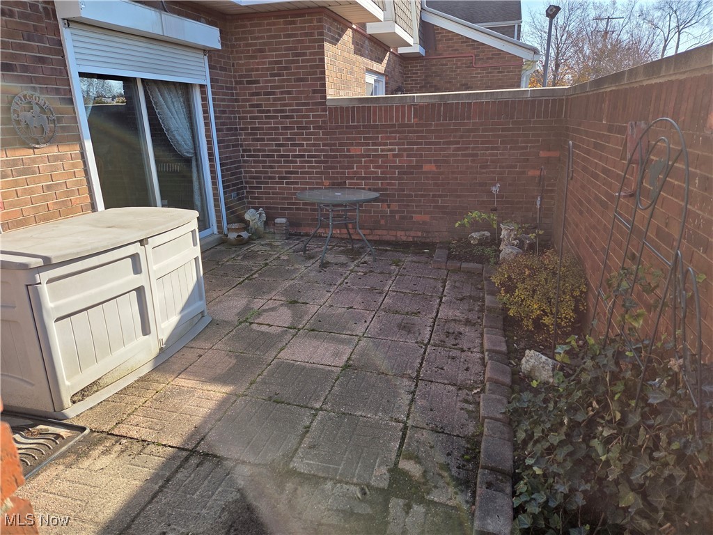 Addington Place Condo Ph 04 - Residential