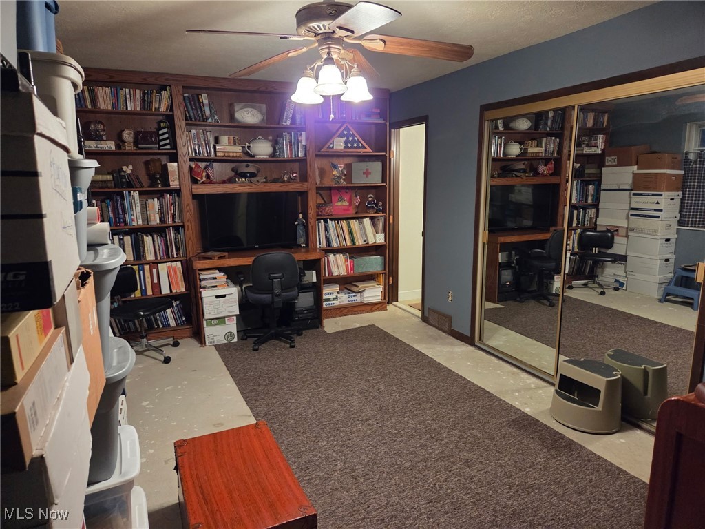 Addington Place Condo Ph 04 - Residential