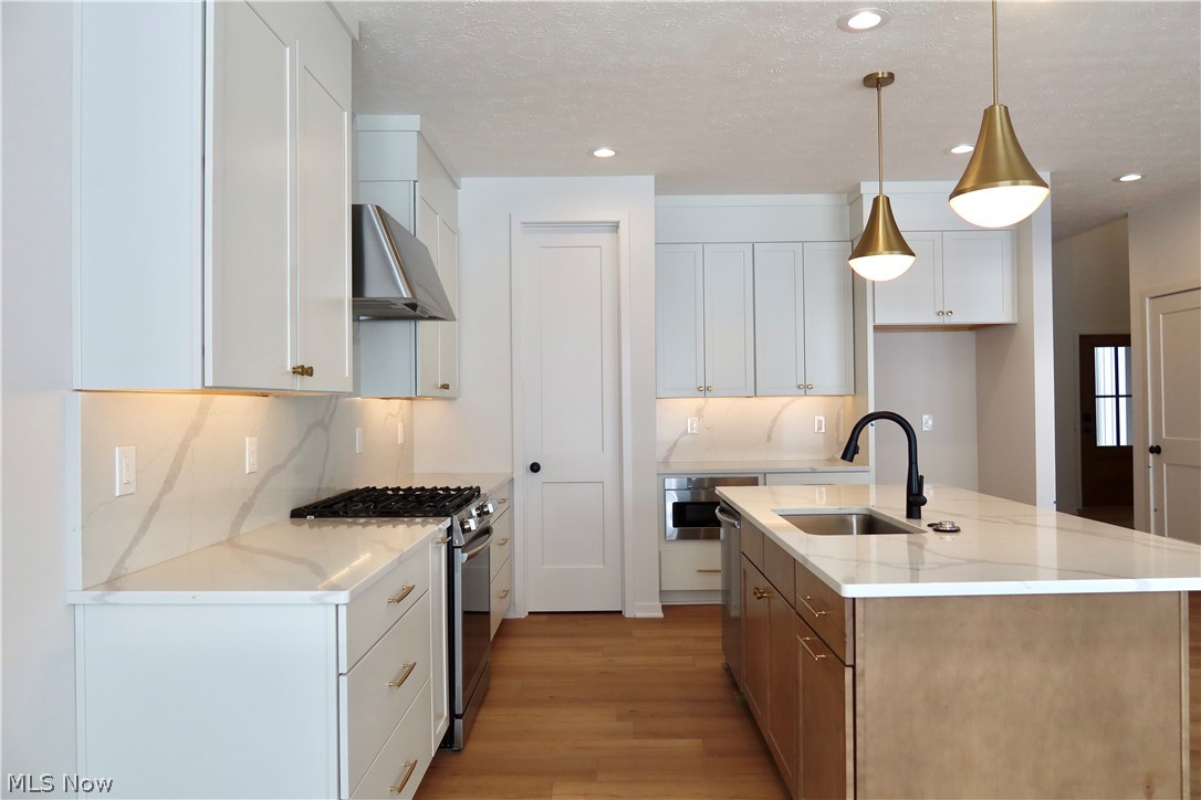 452 Bordeaux Boulevard