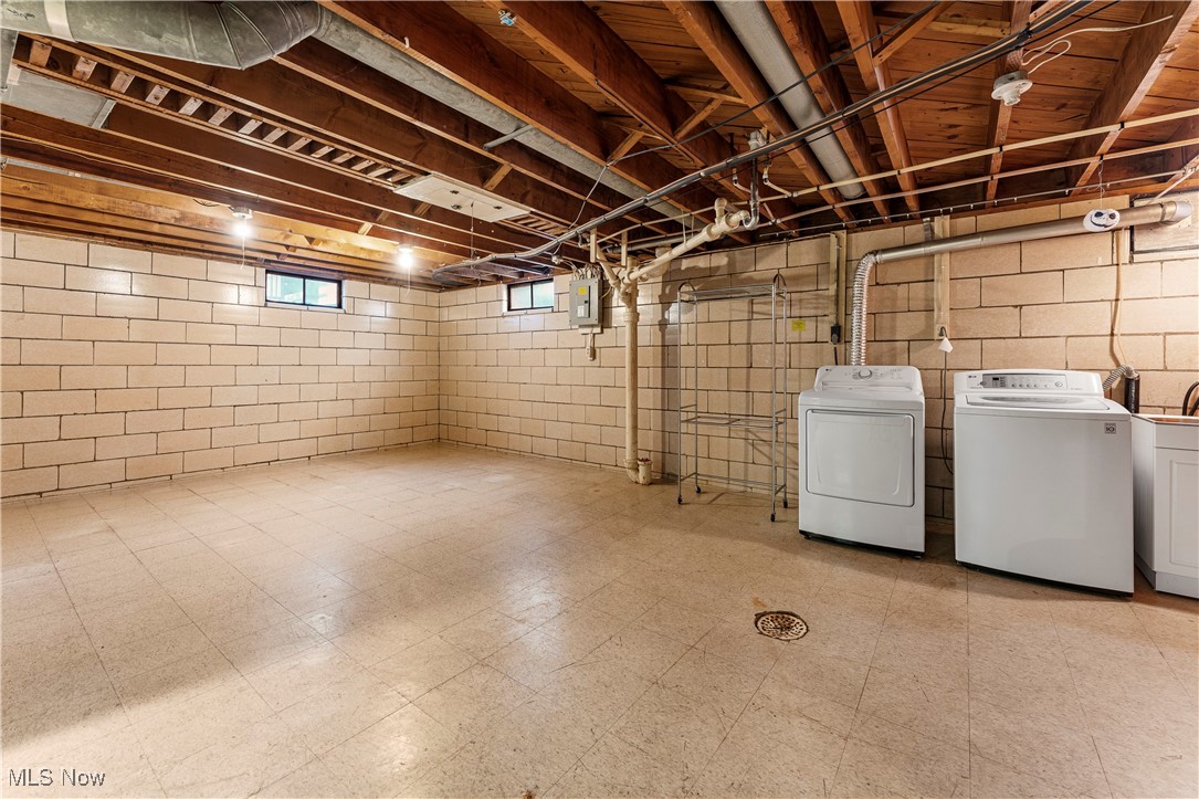 810 Spangler Street, Canton, Ohio image 35