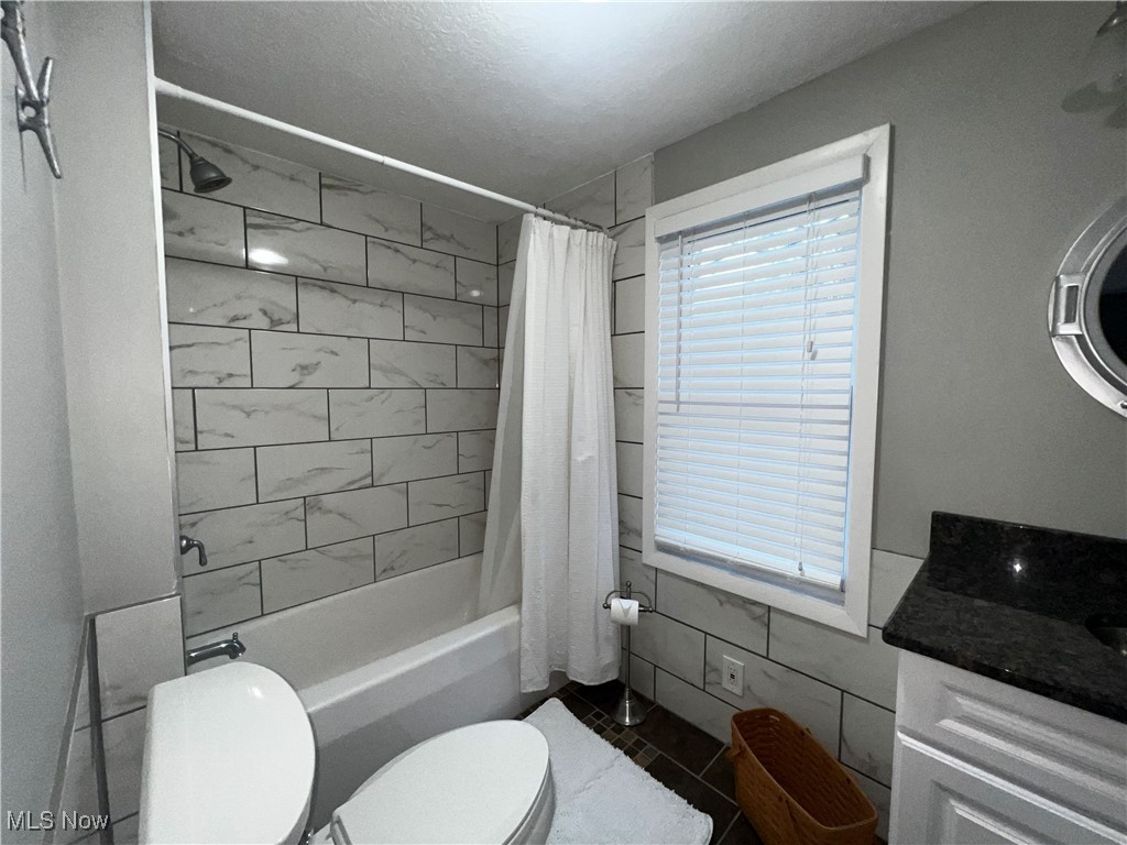 2326 Canfield Road, Akron, Ohio image 11