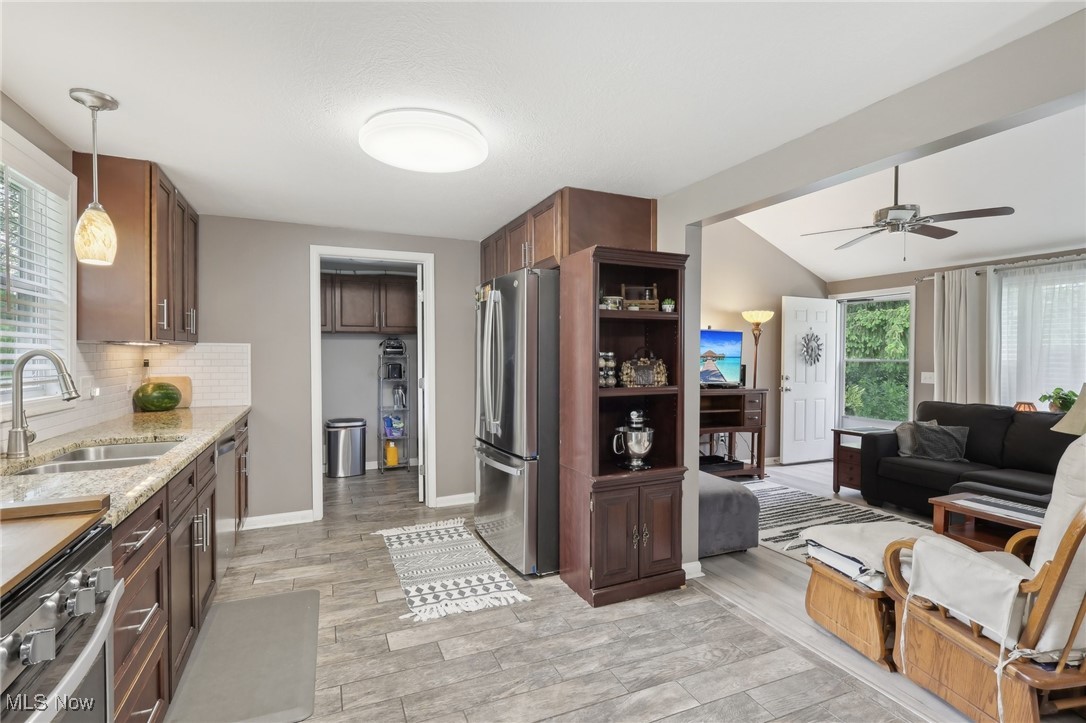 868 Frost Road, Streetsboro, Ohio image 12
