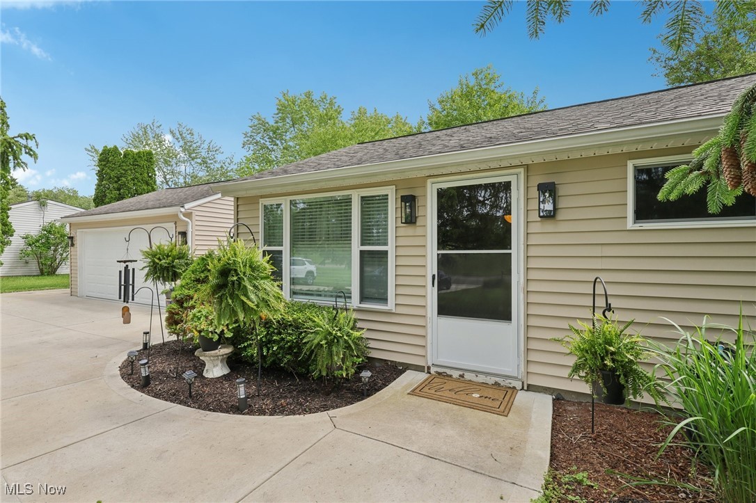 868 Frost Road