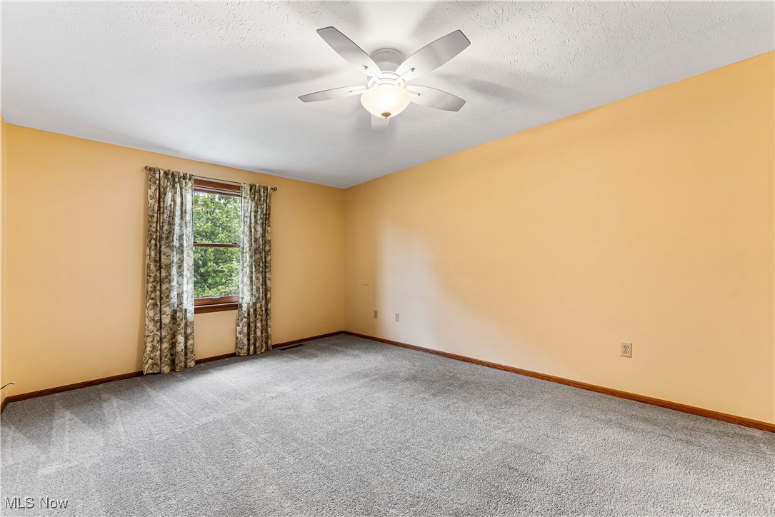 9852 Hocking Street, Massillon, Ohio image 14