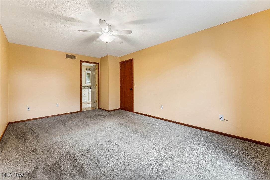 9852 Hocking Street, Massillon, Ohio image 15