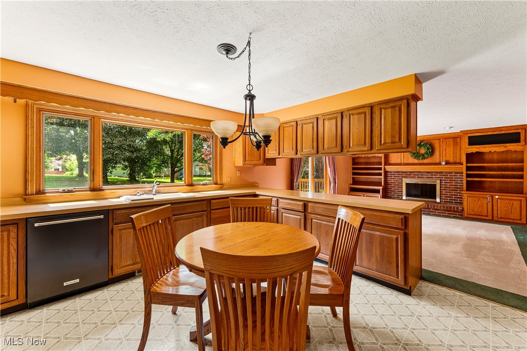 9852 Hocking Street, Massillon, Ohio image 9