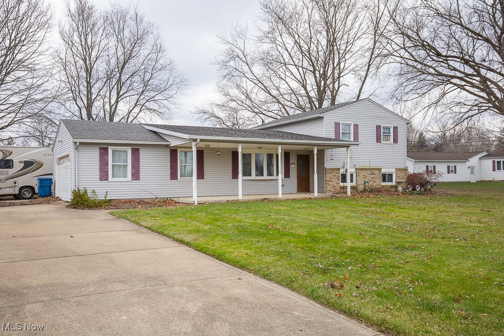 110 Habant Drive, Amherst, Ohio image 1