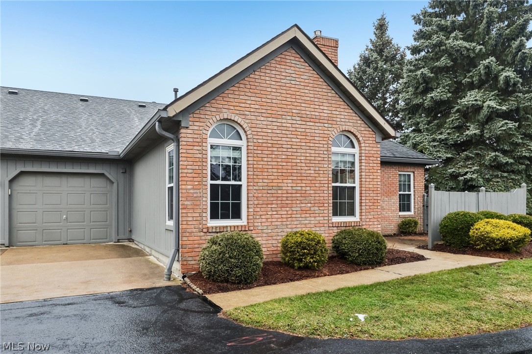 Villas At Presidents Row - Residential