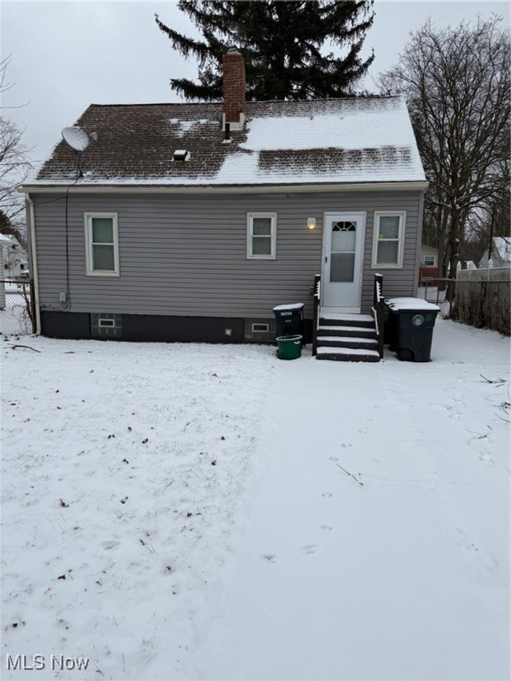 Photo of 1116 Frederick Boulevard, Akron, OH 44320 (MLS # 5178272)